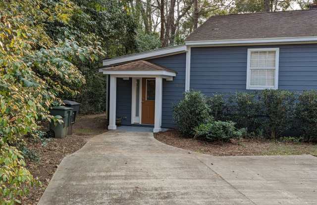 Rare.....One Bedroom One Bathroom Unit Available In Midtown! Gallery 3