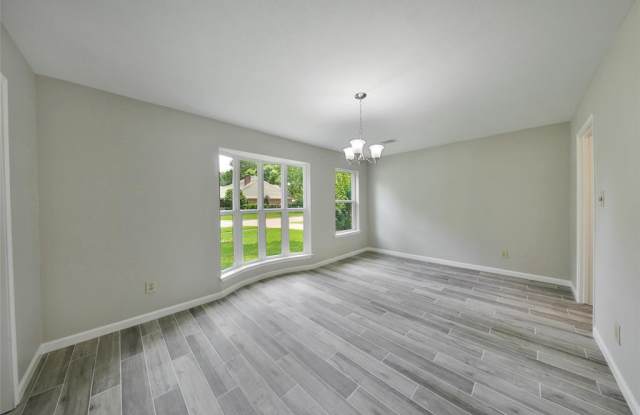 14719 Cedar Point Drive Gallery 3