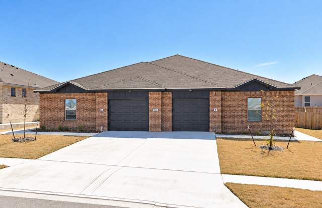 5413 Rose Gdn Lp Gallery 1
