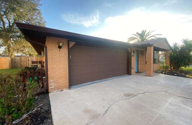 3/2 Pool Home in Fairway Estates photos photos