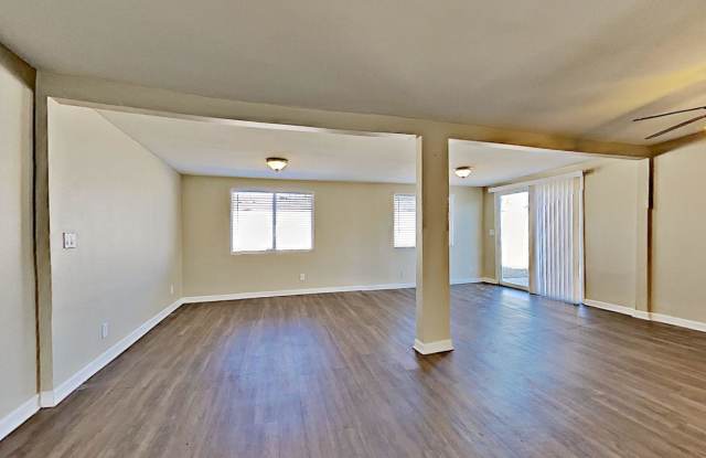 1522 W HARTFORD Avenue Gallery 2