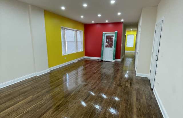 416 S Homan Ave Gallery 2