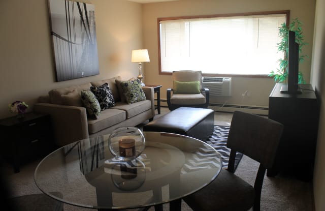French Quarter Apartments Gallery 4