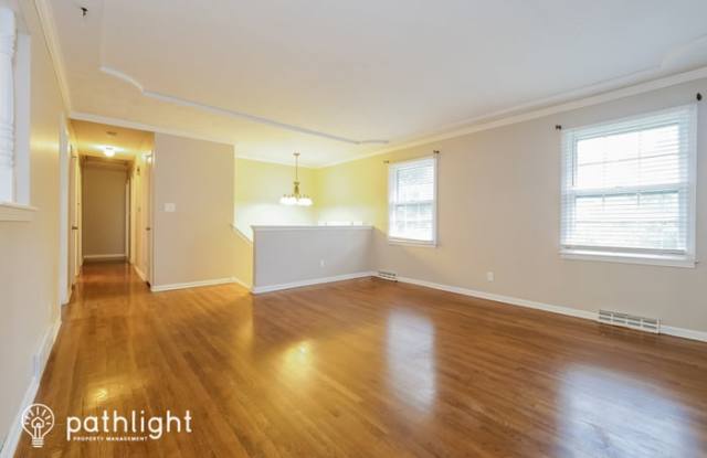 9247 Switzer Road Gallery 2