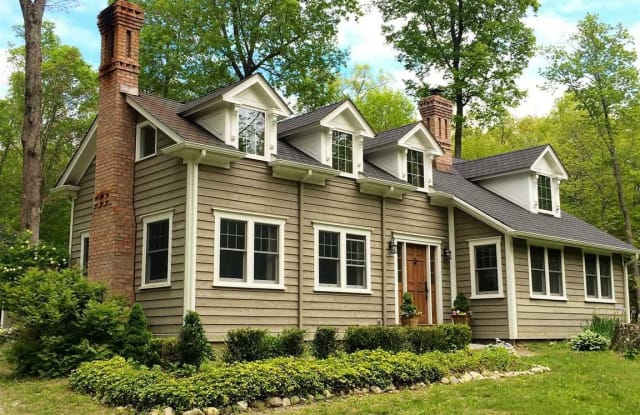 221 LUDLOW WOODS RD - 221 Ludlow Woods Road, Dutchess County, NY 12581