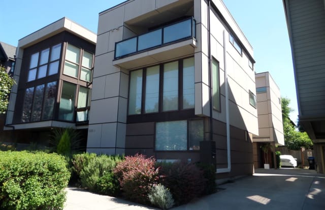 3628 Palatine Ave N #B - 3628 Palatine Avenue North, Seattle, WA 98103