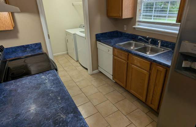 3100 Dunkeld Court Gallery 4