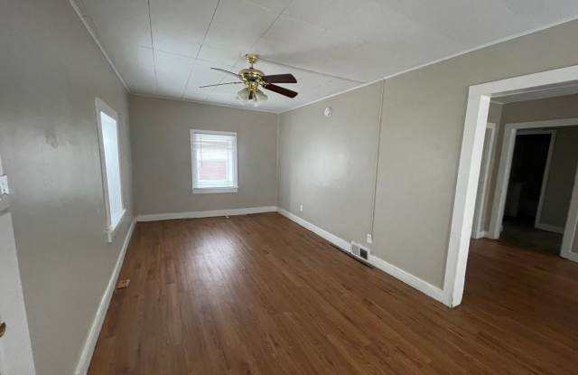 2 Bedroom House W/ Updates! - 2107 Central Street, Lafayette, IN 47905
