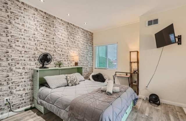 Charming Studio in San Diego photos photos