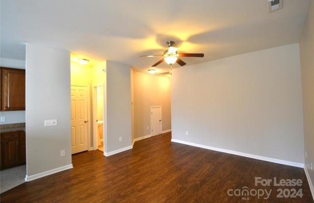 4751 Craigmoss Lane Gallery 4