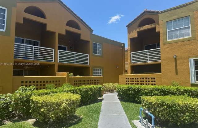 9741 Fontainebleau Blvd photos photos