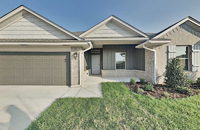 Luxury 4 Bedroom 2 Bathroom Home in Putnam City Schools Gallery 3