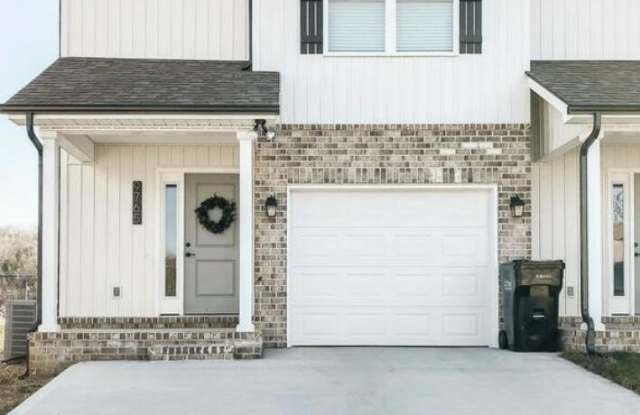 9714 Grand Oak Way Gallery 1
