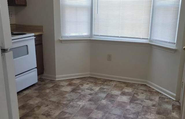 5857 SUITLAND ROAD Gallery 4