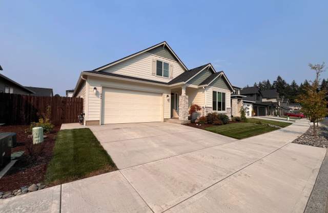 Gorgeous 5 Bedroom in Battle Ground! Gallery 3