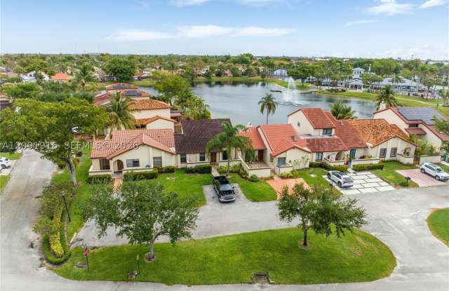 17361 NW 66th Ct Gallery 3