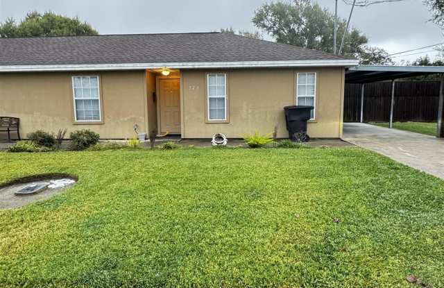 320 N 8th - 320 North 8th Street, Nederland, TX 77627