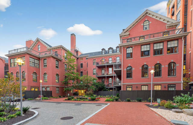 Available Now! High End 2 Bed 2 Bath in Luxury Building with Pool, Gym, Parking photos photos