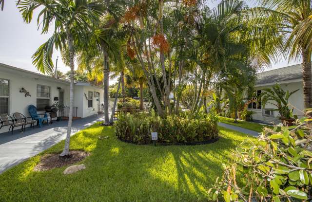 107 S Palmway - 107 South Palmway, Lake Worth, FL 33460