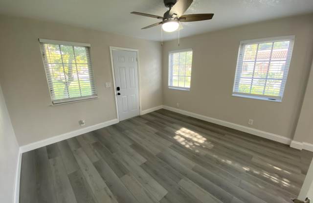 11 N Lakeside Drive photos photos