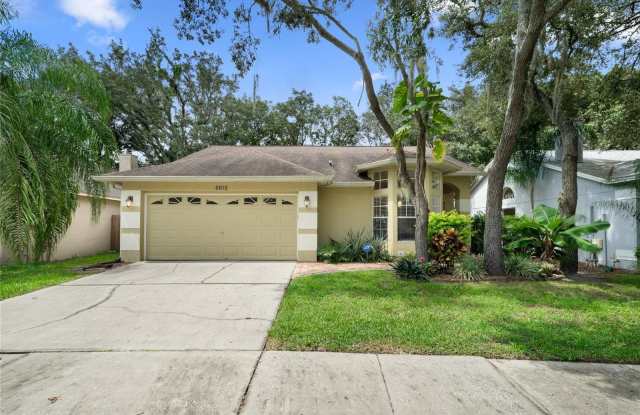 2615 WRENCREST CIRCLE - 2615 Wrencrest Circle, Bloomingdale, FL 33596