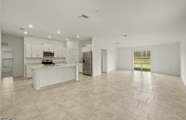 4037 Villa Doria Court Gallery 4