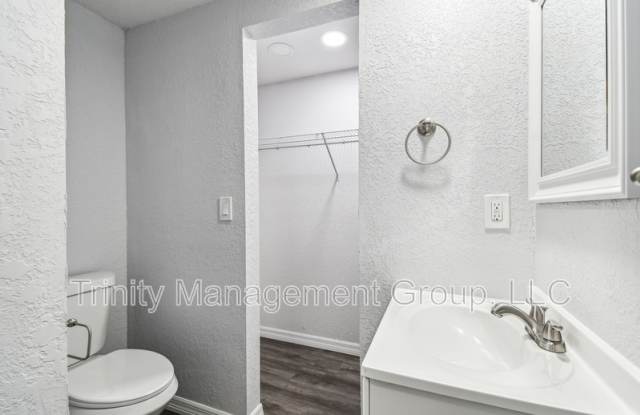 10033 Brunswick Lane - Room 2 Gallery 4