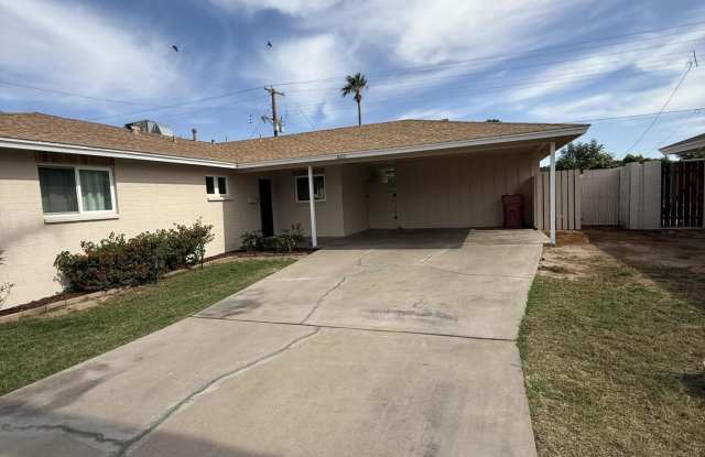 6213 E Earll Drive photos photos