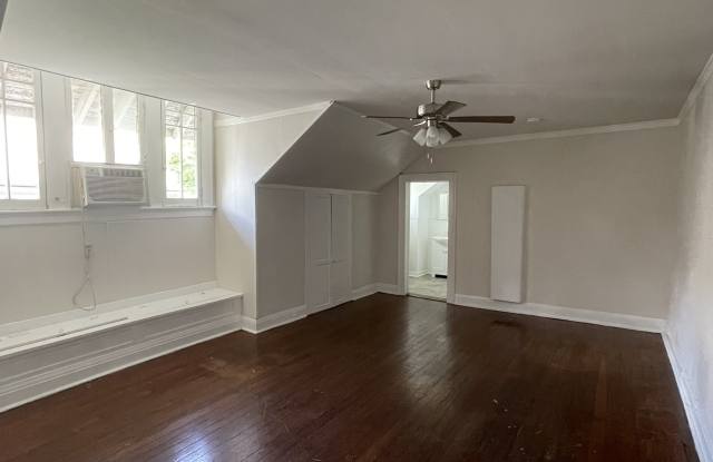 2005 Milan St Unit 6 photos photos