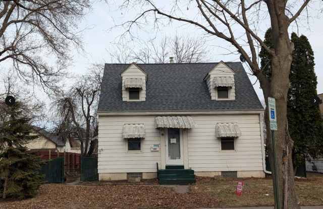3-Bedroom Rock Island Home with 2-Car Garage photos photos