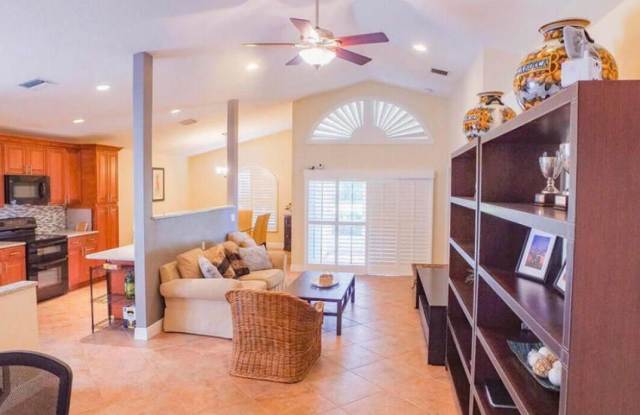 1856 Barnstable Road Gallery 2