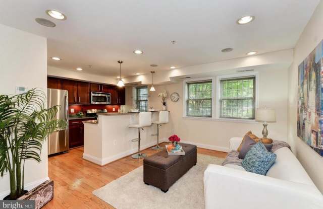 Charming Two Bedroom Near H Street! photos photos Charming Two Bedroom Near H Street! photos photos