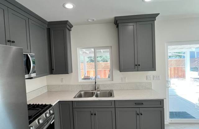9525 Riverview Avenue photos photos 9525 Riverview Avenue photos photos