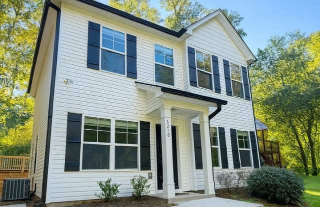 Single Family Home - 2/2.5 in Cumming, GA photos photos