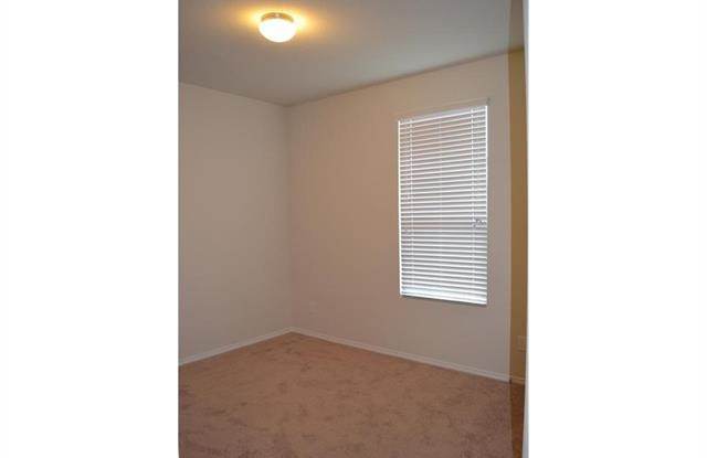 2918 Whispering Pine Boulevard Gallery 3