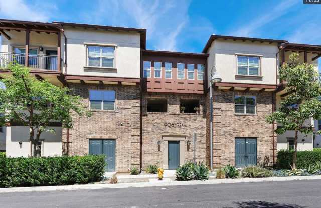 Modern 3-Bedroom Townhome With Solar in Gated Rancho Tesoro Community photos photos
