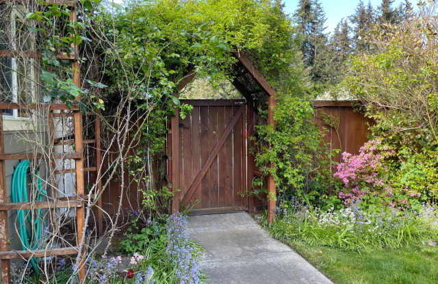 Lovely Freeland Home with Secret Garden and Bonus Office! photos photos