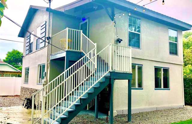 7301 N DIXON AVENUE photos photos