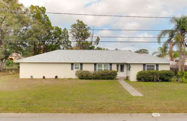 735 91ST AVENUE N - 735 91st Avenue North, St. Petersburg, FL 33702