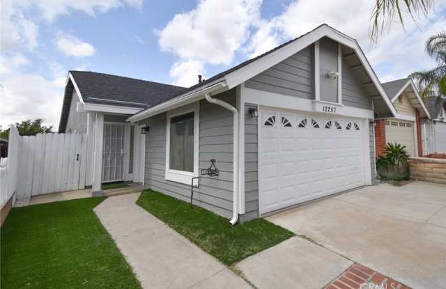 12257 HYTHE Street photos photos