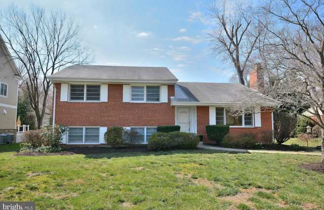 7011 HECTOR ROAD - 7011 Hector Road, McLean, VA 22101