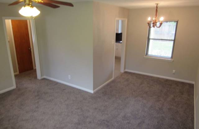 3216 Darling Avenue Gallery 3