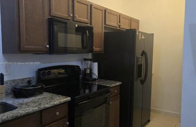 17097 SW 93rd St photos photos