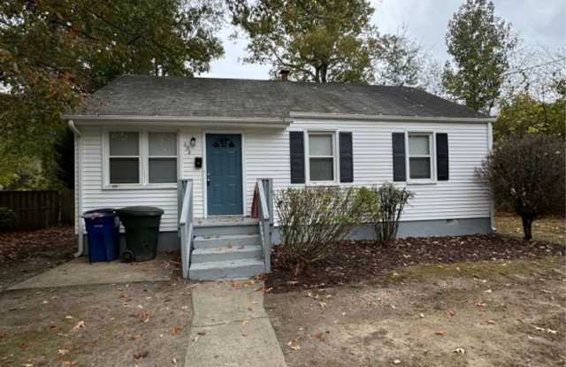 Amazing Newly Renovated 3 Bedroom 1 Bathroom Single Family Home located in Newport News, VA! - 604 Sedgefield Drive, Newport News, VA 23605