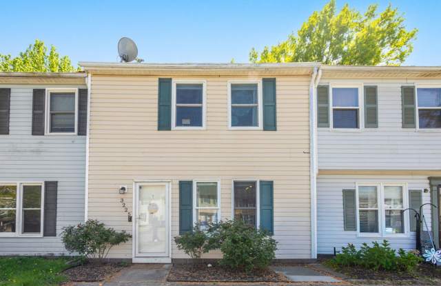 3 Bed 1.5 Bath Townhouse for Rent in Chesapeake! photos photos