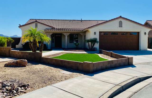3 BEDROOM HOME IN SIERRA MONTANA! - 3761 South Akers Way, Yuma, AZ 85365