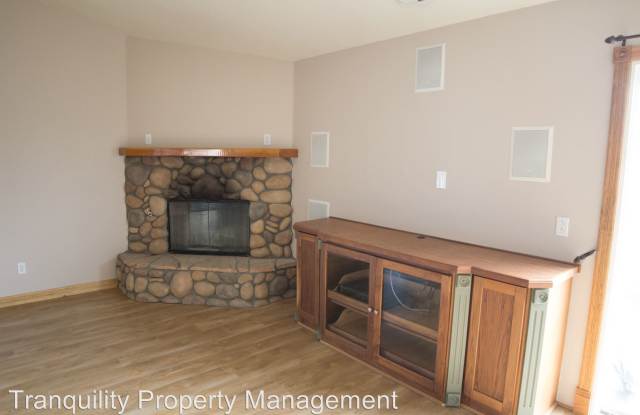 1057 Flax Court Gallery 4