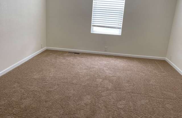 5 bedrooms Single Family House in Aurora 80016 - 6300 South Ider Street, Aurora, CO 80016