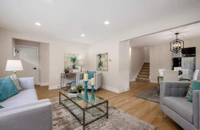4051 W 80th Place Gallery 4