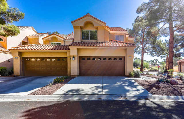 3 Bedroom Painted Desert Golf Community Townhome - 7600 Sudan Court, Las Vegas, NV 89149